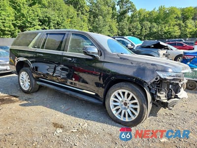 Czwarte zdjęcie samochodu z boku: 2023 CADILLAC ESCALADE ESV LUXURY VIN:1GYS4JKL1PR395896 - miniatura