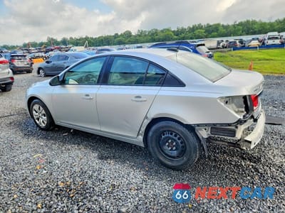 Drugie zdjęcie samochodu z przodu: 2015 CHEVROLET CRUZE LS VIN:1G1PA5SG1F7177233 - miniatura