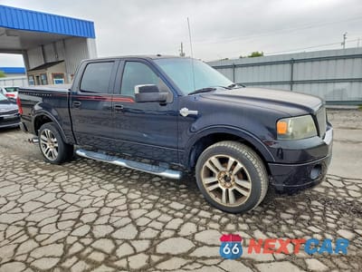 Czwarte zdjęcie samochodu z boku: 2007 FORD F150 SUPERCREW VIN:1FTRW12597FA71855 - miniatura