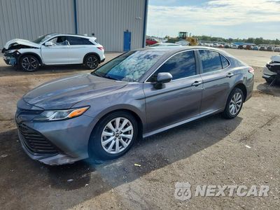 2020 TOYOTA CAMRY LE 4T1C11AK8LU929555 - główne zdjęcie licytacji z USA - miniatura