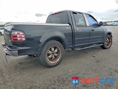 Trzecie zdjęcie samochodu z tyłu: 2001 FORD F150 SUPERCREW VIN:1FTRW07L71KC60939 - miniatura
