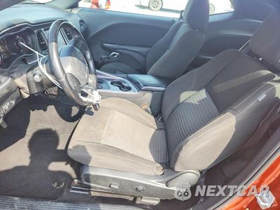 Zdjęcie 7 z 13 samochodu: 2020 DODGE CHALLENGER SXT VIN:2C3CDZAG2LH214932 - miniatura