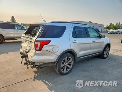 Trzecie zdjęcie samochodu z tyłu: 2018 FORD EXPLORER LIMITED VIN:1FM5K8F86JGA27428 - miniatura