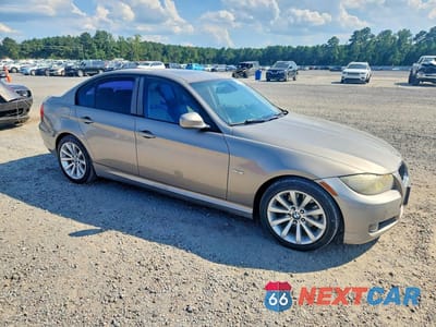 Czwarte zdjęcie samochodu z boku: 2011 BMW 328 I SULEV VIN:WBAPH5C54BA446691 - miniatura