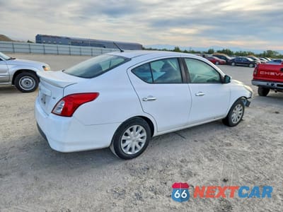 Trzecie zdjęcie samochodu z tyłu: 2019 NISSAN VERSA SV VIN:3N1CN7AP9KL851855 - miniatura
