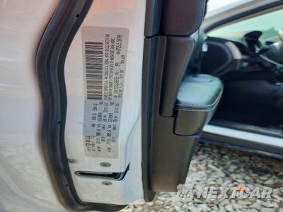 Zdjęcie 12 z 12 samochodu: 2016 JEEP CHEROKEE LIMITED VIN:1C4PJMDSXGW368739 - miniatura