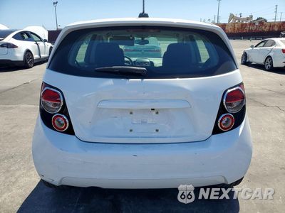 Zdjęcie 6 z 12 samochodu: 2015 CHEVROLET SONIC LT VIN:1G1JC6SB3F4212589 - miniatura