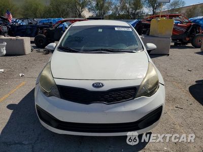 Piąte zdjęcie samochodu w środku: 2013 KIA RIO LX VIN:KNADM4A31D6308381 - miniatura