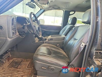 Zdjęcie 7 z 12 samochodu: 2005 CHEVROLET SILVERADO K2500 HEAVY DUTY VIN:1GCHK232X5F958220 - miniatura