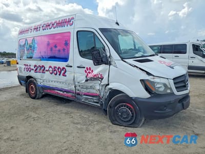 Czwarte zdjęcie samochodu z boku: 2017 MERCEDES-BENZ SPRINTER 2500 DELIVERY VAN VIN:WD3PE7CD0HP524141 - miniatura