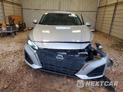 Piąte zdjęcie samochodu w środku: 2023 NISSAN ALTIMA S VIN:1N4BL4BV9PN342761 - miniatura
