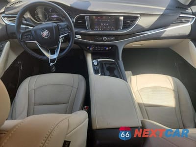 Zdjęcie 8 z 13 samochodu: 2023 BUICK ENCLAVE ESSENCE VIN:5GAERBKW2PJ177258 - miniatura