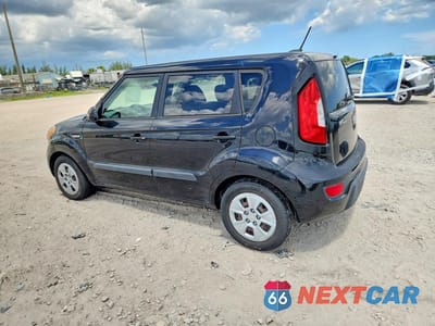 Drugie zdjęcie samochodu z przodu: 2012 KIA SOUL BASE VIN:KNDJT2A57C7477196 - miniatura