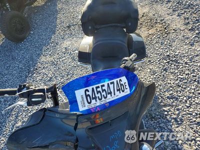 Piąte zdjęcie samochodu w środku: 2014 HARLEY-DAVIDSON FLHTK SHRINE ULTRA LIMITED VIN:1HD1KNL15EB620465 - miniatura