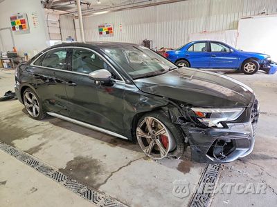 Czwarte zdjęcie samochodu z boku: 2022 AUDI S3 PREMIUM PLUS VIN:WAUH3DGY7NA031631 - miniatura