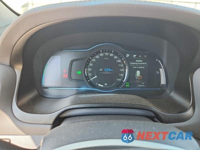 Zdjęcie 9 z 12 samochodu: 2019 HYUNDAI IONIQ LIMITED VIN:KMHC85LC6KU124614 - miniatura