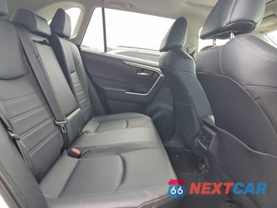 Zdjęcie 10 z 13 samochodu: 2025 TOYOTA RAV4 XLE PREMIUM VIN:JTMB6RFV1SJ086916 - miniatura