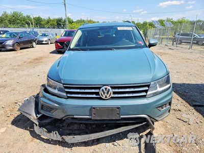 Piąte zdjęcie samochodu w środku: 2019 VOLKSWAGEN TIGUAN SE VIN:3VV2B7AX5KM108526 - miniatura