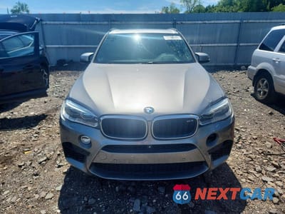 Piąte zdjęcie samochodu w środku: 2017 BMW X5 M VIN:5YMKT6C58H0R79599 - miniatura