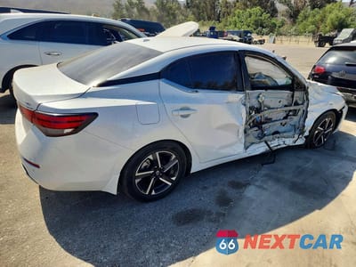 Trzecie zdjęcie samochodu z tyłu: 2024 NISSAN SENTRA SV VIN:3N1AB8CVXRY391636 - miniatura