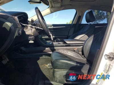 Zdjęcie 7 z 12 samochodu: 2020 FORD FUSION TITANIUM VIN:3FA6P0D95LR118344 - miniatura