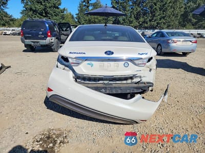 Zdjęcie 6 z 13 samochodu: 2013 HYUNDAI SONATA HYBRID VIN:KMHEC4A48DA076096 - miniatura