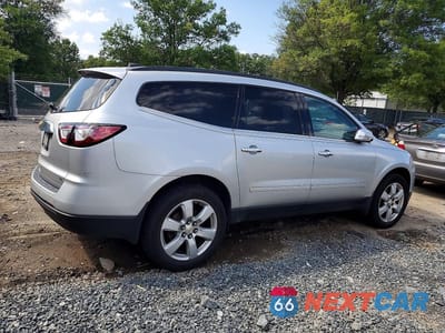 Trzecie zdjęcie samochodu z tyłu: 2017 CHEVROLET TRAVERSE LT VIN:1GNKRGKD2HJ105725 - miniatura