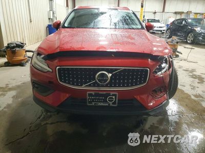 Piąte zdjęcie samochodu w środku: 2024 VOLVO V60 CROSS COUNTRY ULTIMATE VIN:YV4L12WB3R2139780 - miniatura