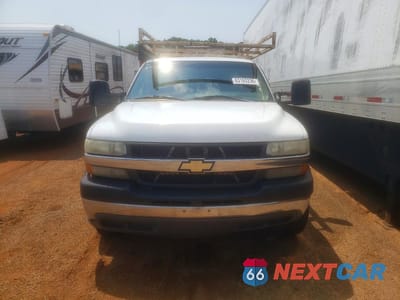 Piąte zdjęcie samochodu w środku: 2001 CHEVROLET SILVERADO C2500 HEAVY DUTY VIN:1GCHC29U11E106053 - miniatura