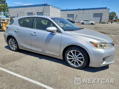 Czwarte zdjęcie samochodu z boku: 2013 LEXUS CT 200 VIN:JTHKD5BH2D2138015 - miniatura