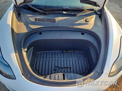 Zdjęcie 11 z 12 samochodu: 2023 TESLA MODEL 3 VIN:5YJ3E1EAXPF458405 - miniatura
