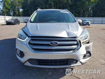 Piąte zdjęcie samochodu w środku: 2017 FORD ESCAPE TITANIUM VIN:1FMCU0JD5HUD86269 - miniatura