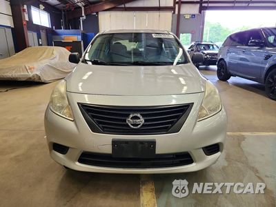 Piąte zdjęcie samochodu w środku: 2013 NISSAN VERSA 1.6 S VIN:3N1CN7AP1DL842991 - miniatura