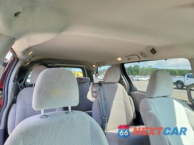 Zdjęcie 10 z 13 samochodu: 2017 TOYOTA SIENNA LE VIN:5TDKZ3DC5HS859579 - miniatura