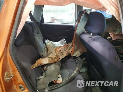 Zdjęcie 10 z 12 samochodu: 2010 HONDA FIT SPORT VIN:JHMGE8H42AS006652 - miniatura