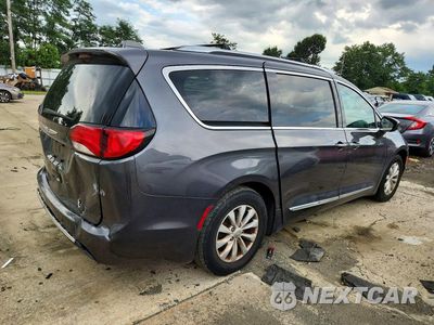 Trzecie zdjęcie samochodu z tyłu: 2018 CHRYSLER PACIFICA TOURING L VIN:2C4RC1BG9JR356212 - miniatura