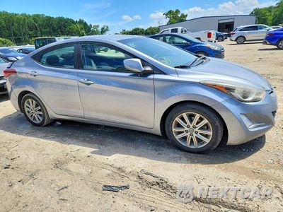 Czwarte zdjęcie samochodu z boku: 2016 HYUNDAI ELANTRA SE VIN:5NPDH4AEXGH740499 - miniatura