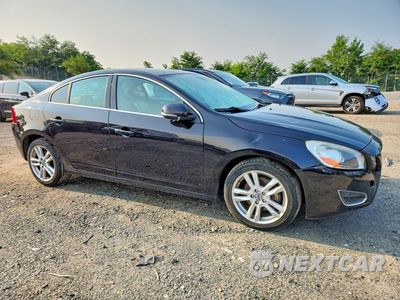 Czwarte zdjęcie samochodu z boku: 2013 VOLVO S60 T5 VIN:YV1612FS1D2177267 - miniatura