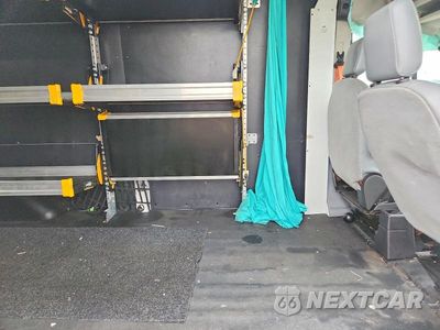 Zdjęcie 11 z 13 samochodu: 2019 FORD TRANSIT 150 DELIVERY VAN VIN:1FTYE2CM1KKB51385 - miniatura