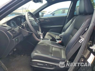 Zdjęcie 7 z 12 samochodu: 2017 HONDA ACCORD SPORT VIN:1HGCR2F69HA081663 - miniatura