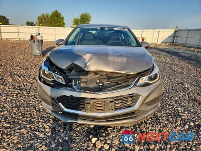 Piąte zdjęcie samochodu w środku: 2017 CHEVROLET CRUZE LT VIN:1G1BE5SM5H7141083 - miniatura