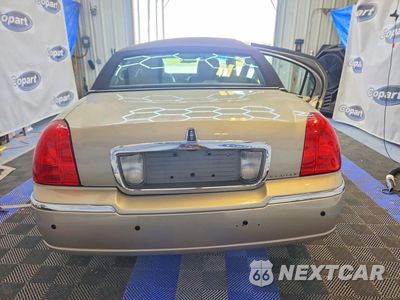 Zdjęcie 6 z 12 samochodu: 2011 LINCOLN TOWN CAR SIGNATURE LIMITED VIN:2LNBL8CV1BX756104 - miniatura