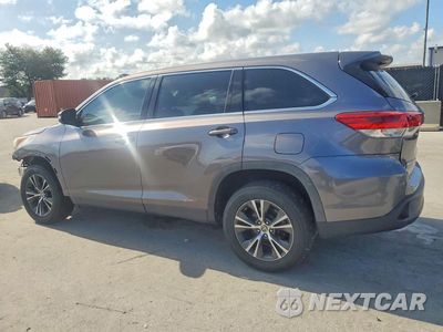 Drugie zdjęcie samochodu z przodu: 2019 TOYOTA HIGHLANDER LE VIN:5TDZARFHXKS060857 - miniatura