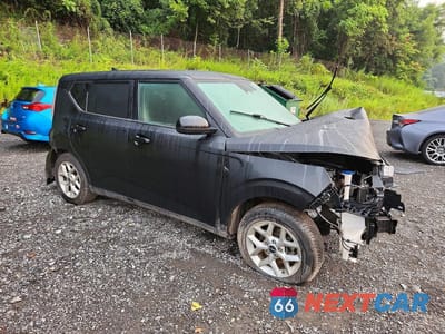 Czwarte zdjęcie samochodu z boku: 2024 KIA SOUL LX VIN:KNDJ23AU5R7239128 - miniatura