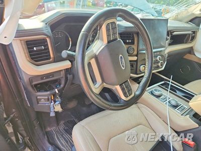 Zdjęcie 8 z 12 samochodu: 2023 FORD EXPEDITION LIMITED VIN:1FMJU2A84PEA25632 - miniatura
