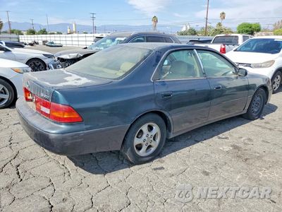 Trzecie zdjęcie samochodu z tyłu: 1998 LEXUS ES 300 VIN:JT8BF28G8W5038235 - miniatura