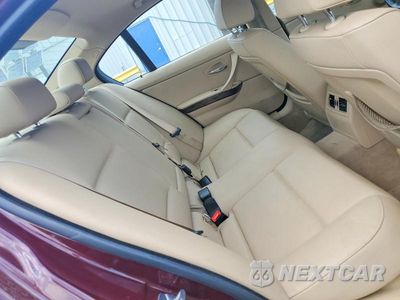 Zdjęcie 10 z 12 samochodu: 2009 BMW 328 XI VIN:WBAPK73569A455450 - miniatura