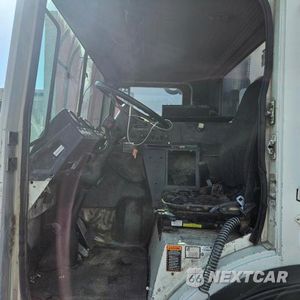 Zdjęcie 7 z 11 samochodu: 2007 MACK MR600 REFUSE TRUCK VIN:1M2K189C67M038347 - miniatura