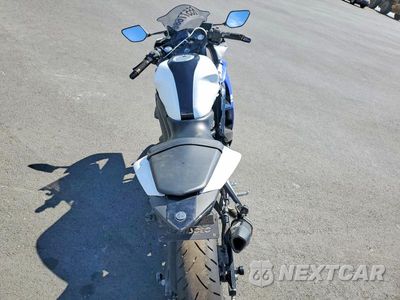 Zdjęcie 6 z 9 samochodu: 2016 YAMAHA YZFR3 VIN:MH3RH06Y6GK010416 - miniatura
