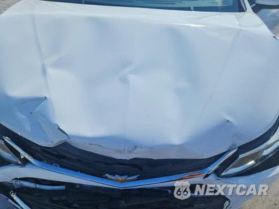 Zdjęcie 11 z 12 samochodu: 2018 CHEVROLET CRUZE LS VIN:1G1BC5SM3J7179939 - miniatura